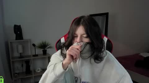 esteria online show from 12/14/24, 09:13