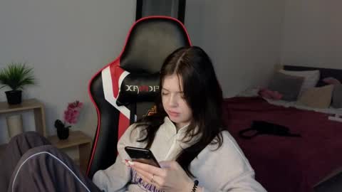 esteria online show from 01/24/25, 06:24