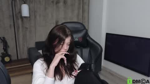 esteria online show from 01/24/25, 09:47