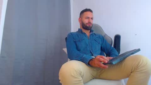 esteban online show from 12/06/24, 12:23