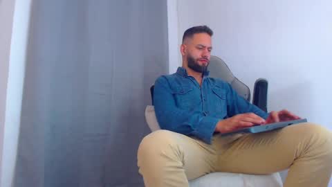 esteban online show from 12/14/24, 12:22