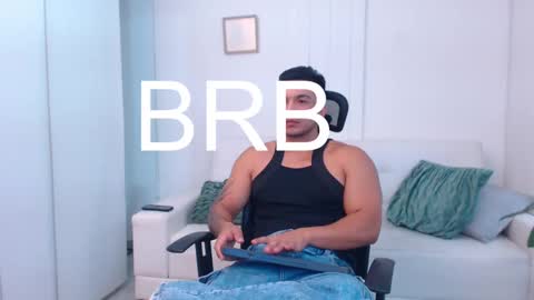 Snapshot of esteban_de_louise chatting on 03/04/25, 01:28 ESTEBAN online show from 03/04/25, 01:28