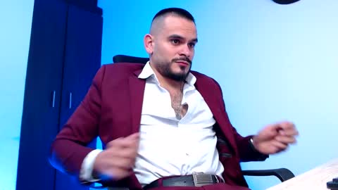 Esteban Fernandez online show from 02/02/26, 03:49