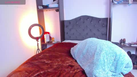 ESTEBAN online show from 12/19/24, 10:21