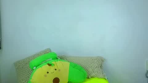 Esteban independent model online show from 03/04/25, 11:43