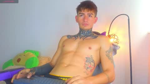 Esteban independent model online show from 01/13/26, 02:11