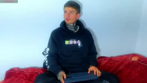 Esteban independent model online show from 05/04/26, 07:26