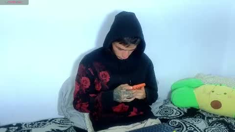 Snapshot of estebanchar_ chatting on 07/08/26, 03:22 Esteban independent model online show from 07/08/26, 03:22