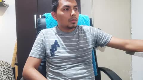 Snapshot of estebancot0314 chatting on 12/08/24, 10:03 Esteban online show from 12/08/24, 10:03