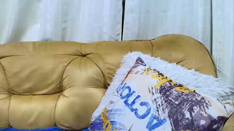 Snapshot of estebancot0314 chatting on 09/27/25, 06:51 Esteban online show from 09/27/25, 06:51