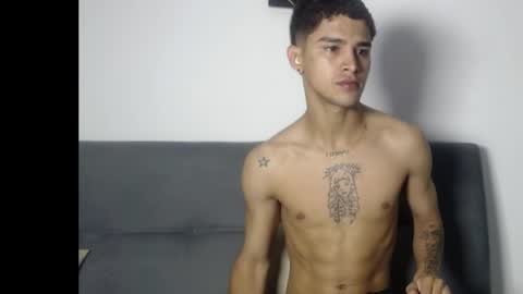 Snapshot of estebanjm22 chatting on 05/27/26, 10:56 Esteban online show from 05/27/26, 10:56