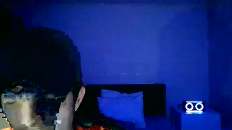 Snapshot of estebankit0 chatting on 12/26/24, 11:03 estebankit0 online show from 12/26/24, 11:03