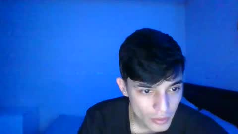 Snapshot of estebankit0 chatting on 01/25/25, 08:53 estebankit0 online show from 01/25/25, 08:53