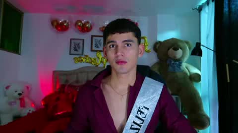 Esteban online show from 04/28/26, 11:37