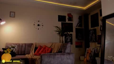 Snapshot of estefy_arroyo1 chatting on 11/08/25, 03:18 estefy_arroyo1 online show from 11/08/25, 03:18