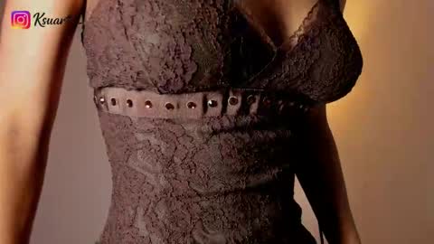 Snapshot of estefy_arroyo1 chatting on 03/14/26, 04:07 estefy_arroyo1 online show from 03/14/26, 04:07