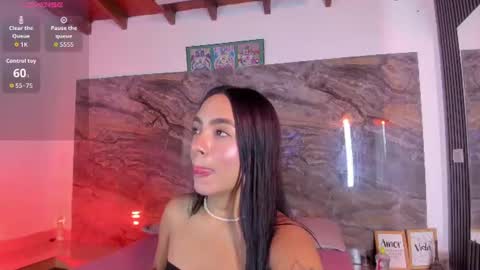Snapshot of estefy_gomez1 chatting on 06/17/26, 12:29 Stefy online show from 06/17/26, 12:29