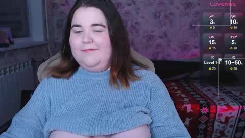 estelle_hicks online show from 11/07/25, 06:30