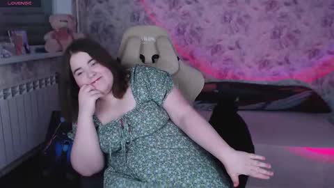 estelle_hicks online show from 03/21/26, 06:55