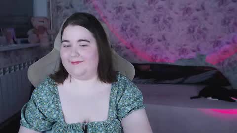 estelle_hicks online show from 03/25/26, 07:09