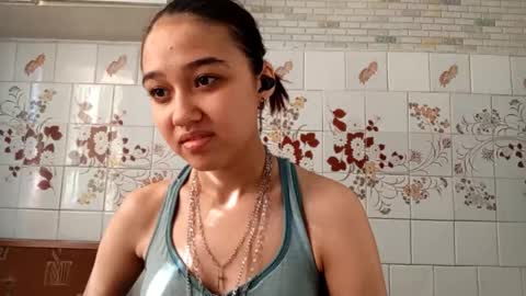 Snapshot of estellekirbo chatting on 03/25/26, 01:06 estellekirbo online show from 03/25/26, 01:06