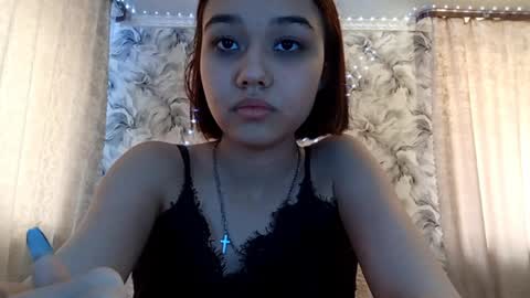 Snapshot of estellekirbo chatting on 04/01/26, 01:01 estellekirbo online show from 04/01/26, 01:01