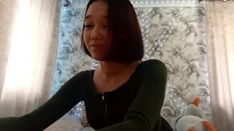 Snapshot of estellekirbo chatting on 04/04/26, 12:57 estellekirbo online show from 04/04/26, 12:57