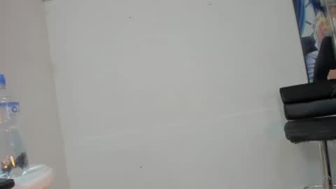 Estephany online show from 01/04/25, 02:46