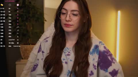 Ester online show from 10/06/25, 01:36