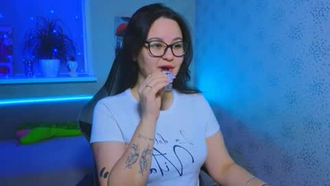 EsterPlayful online show from 11/17/25, 11:27