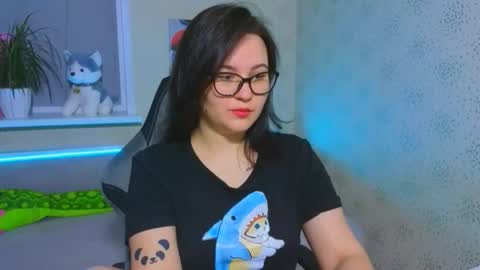 EsterPlayful online show from 12/05/25, 10:13