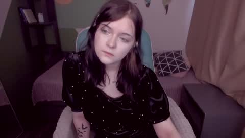 Snapshot of estertwilight chatting on 04/19/26, 03:55 Ester online show from 04/19/26, 03:55