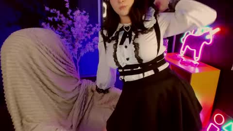 Snapshot of estertwilight chatting on 04/29/26, 04:22 Ester online show from 04/29/26, 04:22