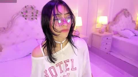   online show from 04/11/26, 01:26