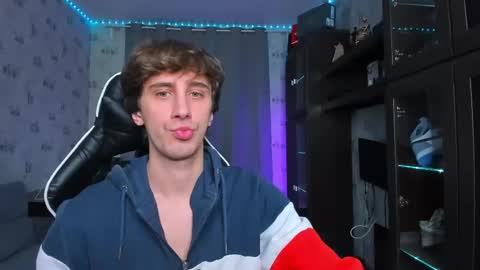 LOUIS online show from 02/26/25, 08:44