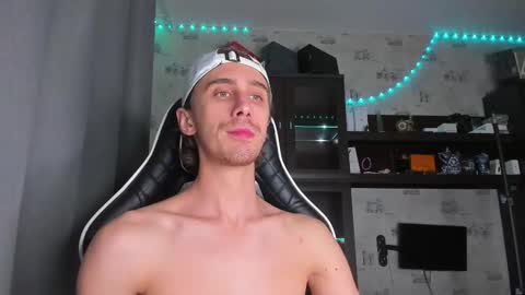 LOUIS online show from 09/26/25, 07:51