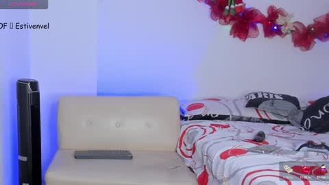 estivenvel online show from 12/25/24, 01:10