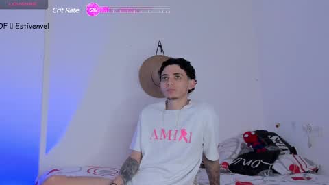 estivenvel online show from 02/11/25, 03:18