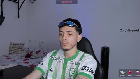 estivenvel online show from 10/27/25, 02:54