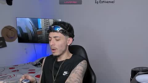 estivenvel online show from 11/12/25, 05:13