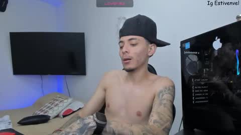 estivenvel online show from 02/19/26, 02:24