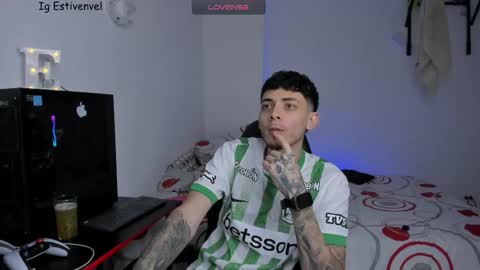 estivenvel online show from 03/17/26, 07:06