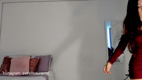 Snapshot of estrella_duran chatting on 01/30/25, 07:37 Estrellita online show from 01/30/25, 07:37