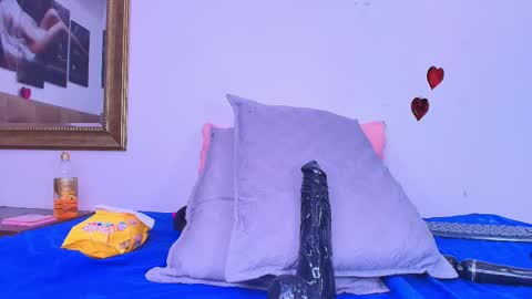 Estrella online show from 02/22/25, 03:03