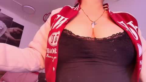 Estrella online show from 03/08/25, 11:58