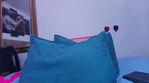 Estrella online show from 03/11/25, 11:55