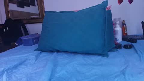 Estrella online show from 03/11/25, 06:08