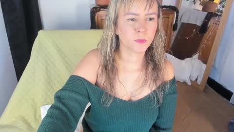 - E S T R E L L A  M I L F - online show from 12/28/24, 04:08