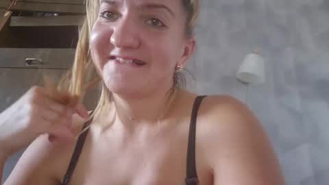 estrellawalters online show from 09/12/25, 10:59