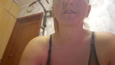 estrellawalters online show from 09/30/25, 07:35